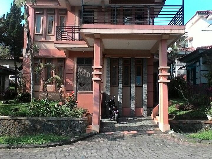 villa kota bunga melati