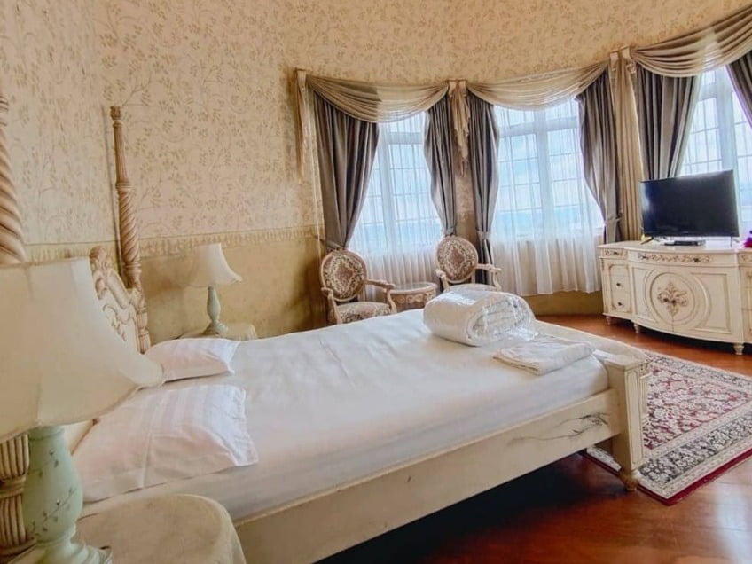 kamar eton asia kota bunga puncak